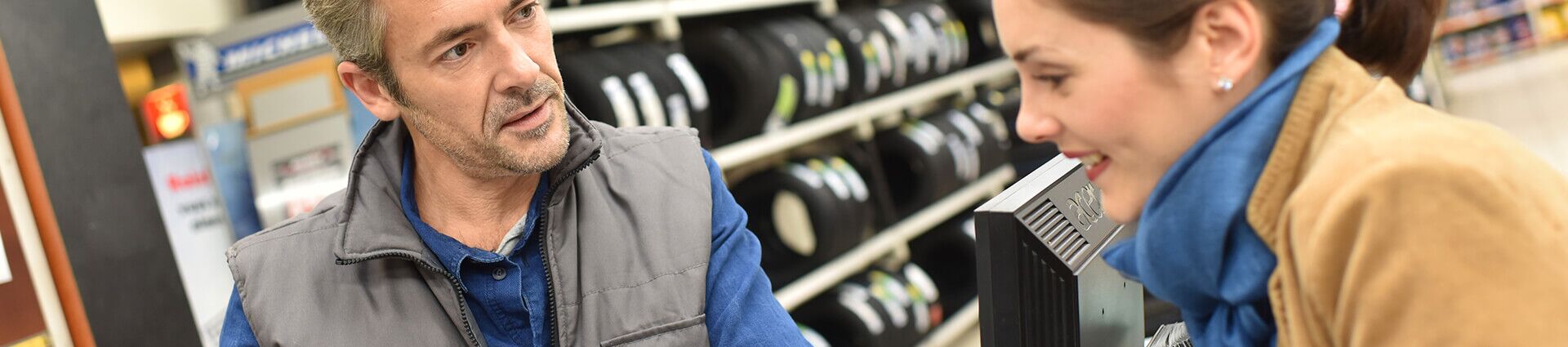 employee helping customer